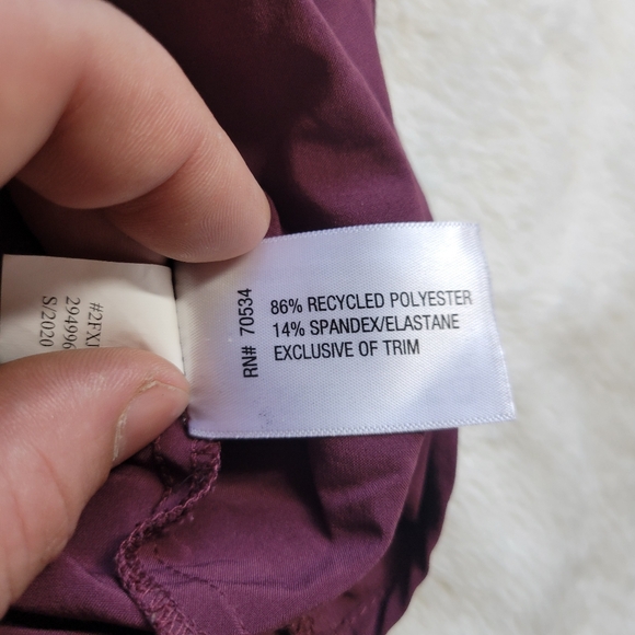 Orvis Shirt Womens Medium Tech Outdoor Red Burgundy Long Sleeved  Chambray Work - Picture 5 of 7